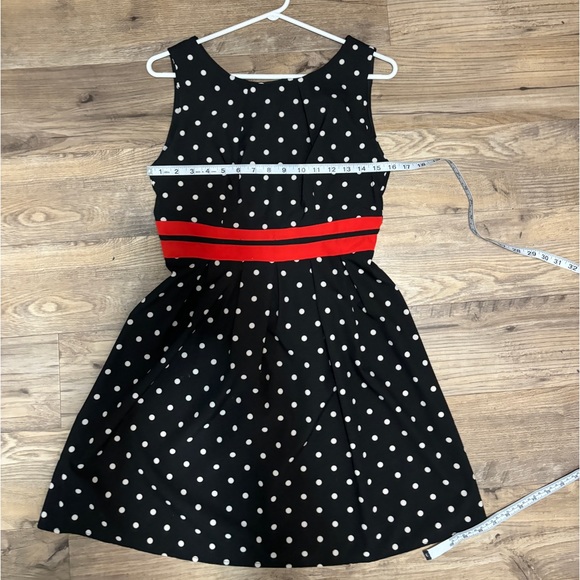 Paper Plane Dress - SMALL - Picture 3 of 6